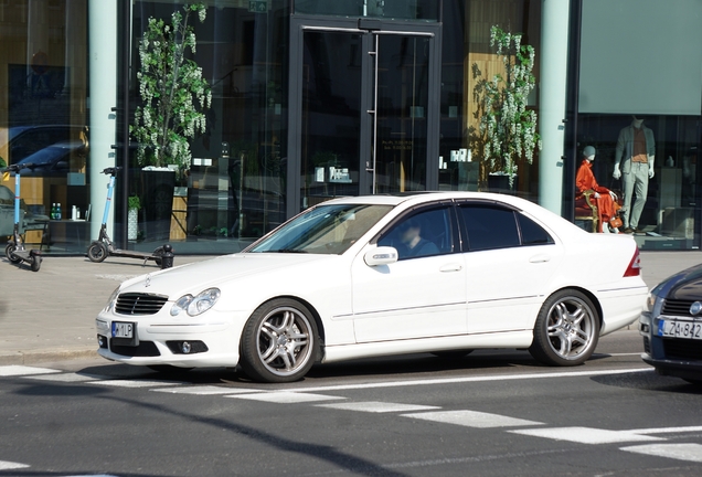 Mercedes-Benz C 55 AMG