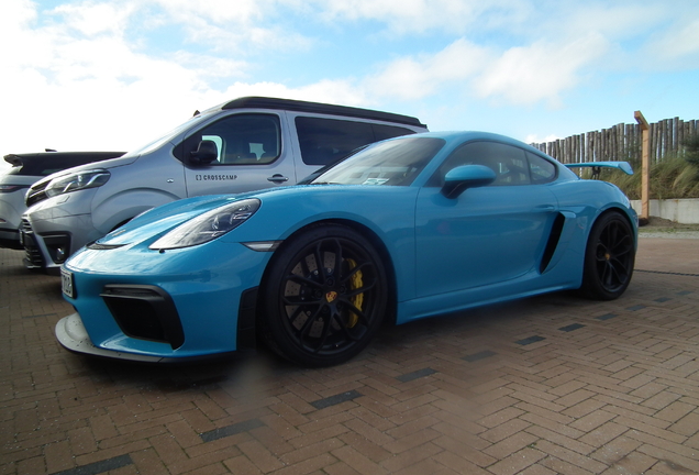 Porsche 718 Cayman GT4