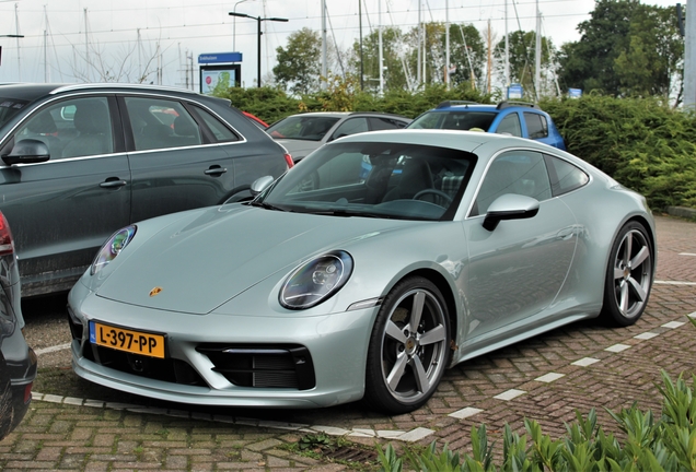 Porsche 992 Carrera 4S Ben Pon Jr. Edition