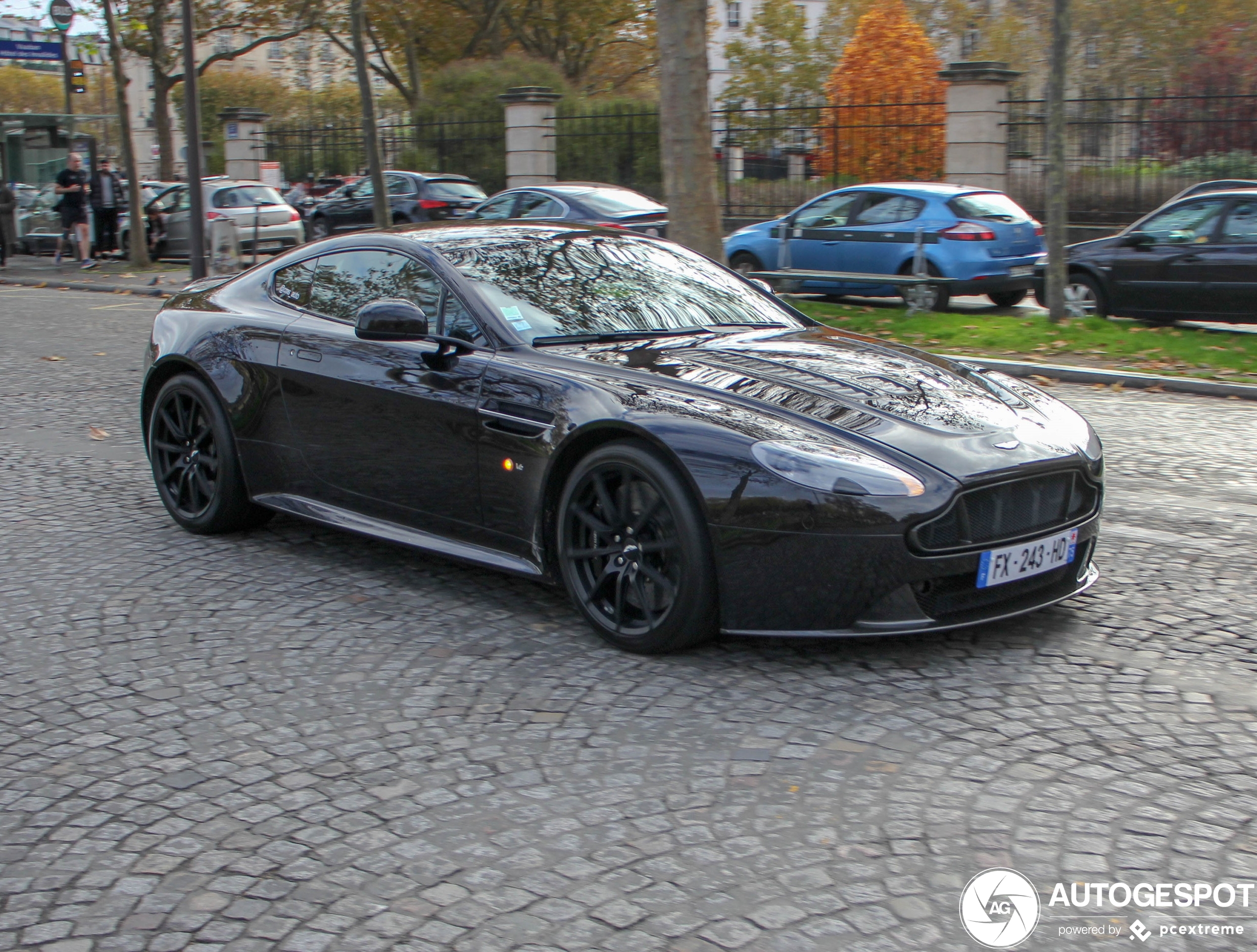 Aston Martin V12 Vantage S