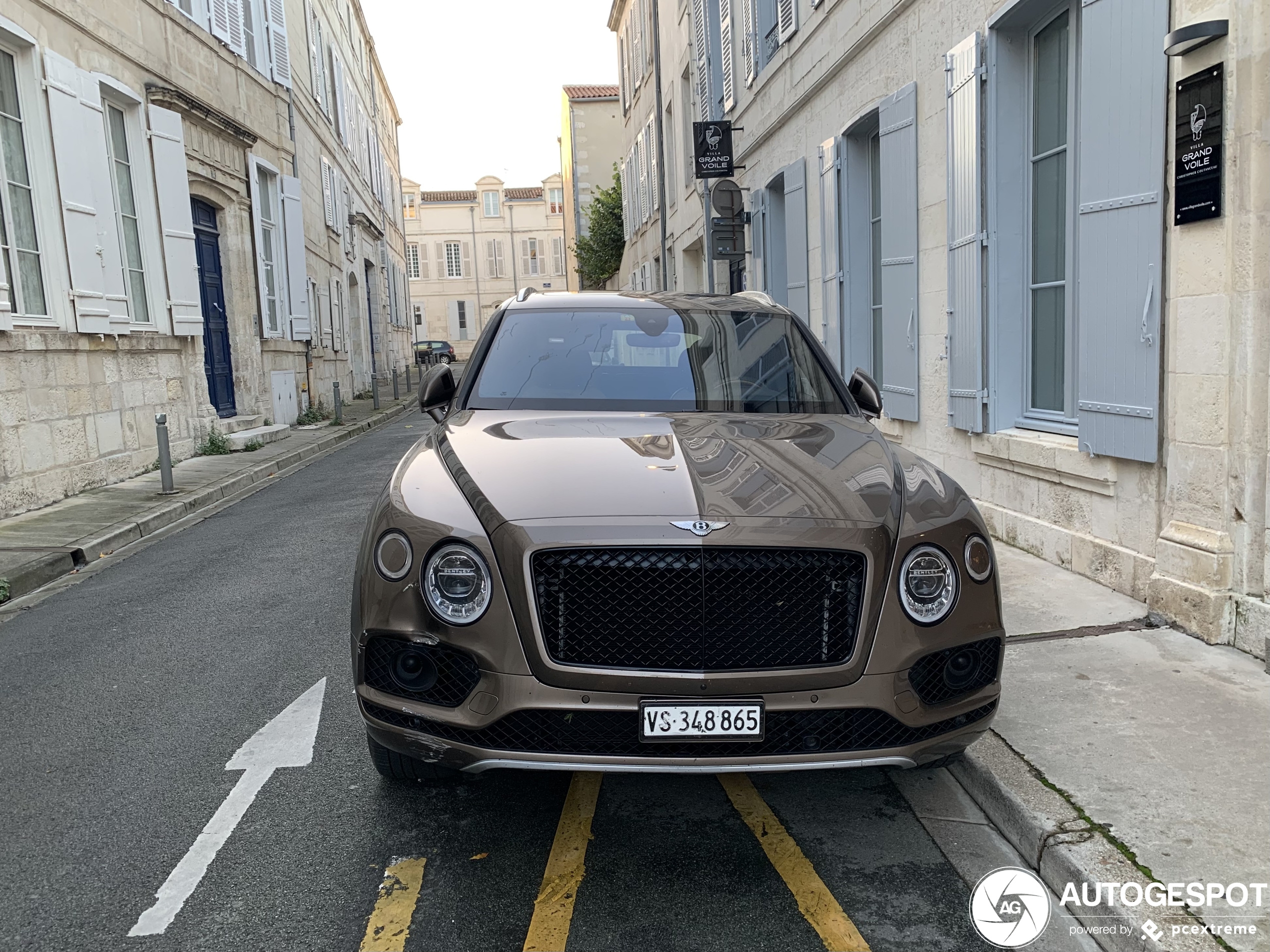 Bentley Bentayga V8