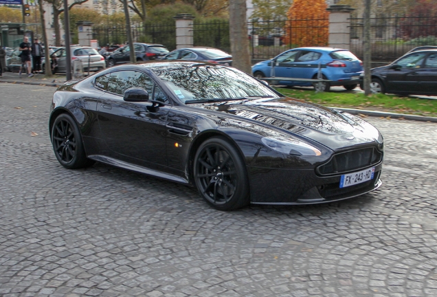 Aston Martin V12 Vantage S