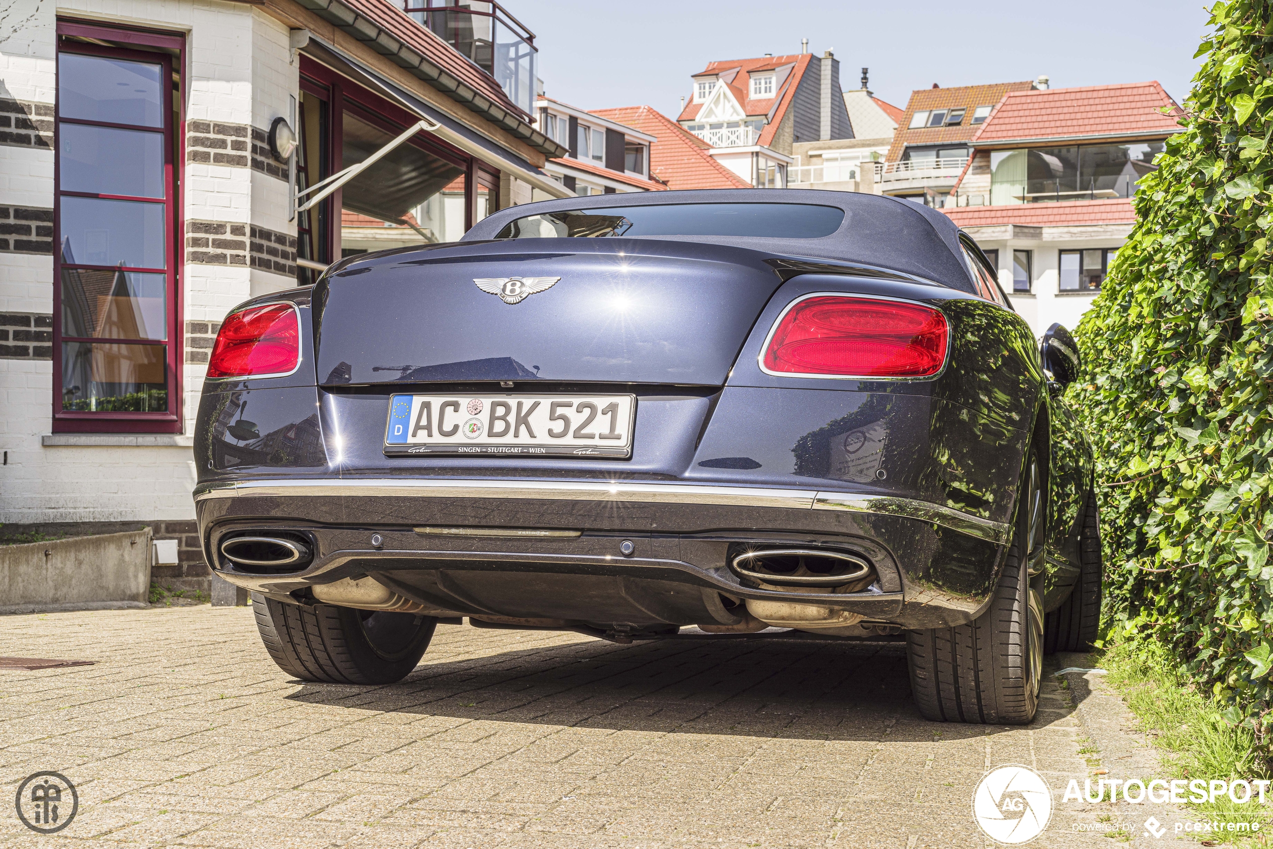 Bentley Continental GTC 2016