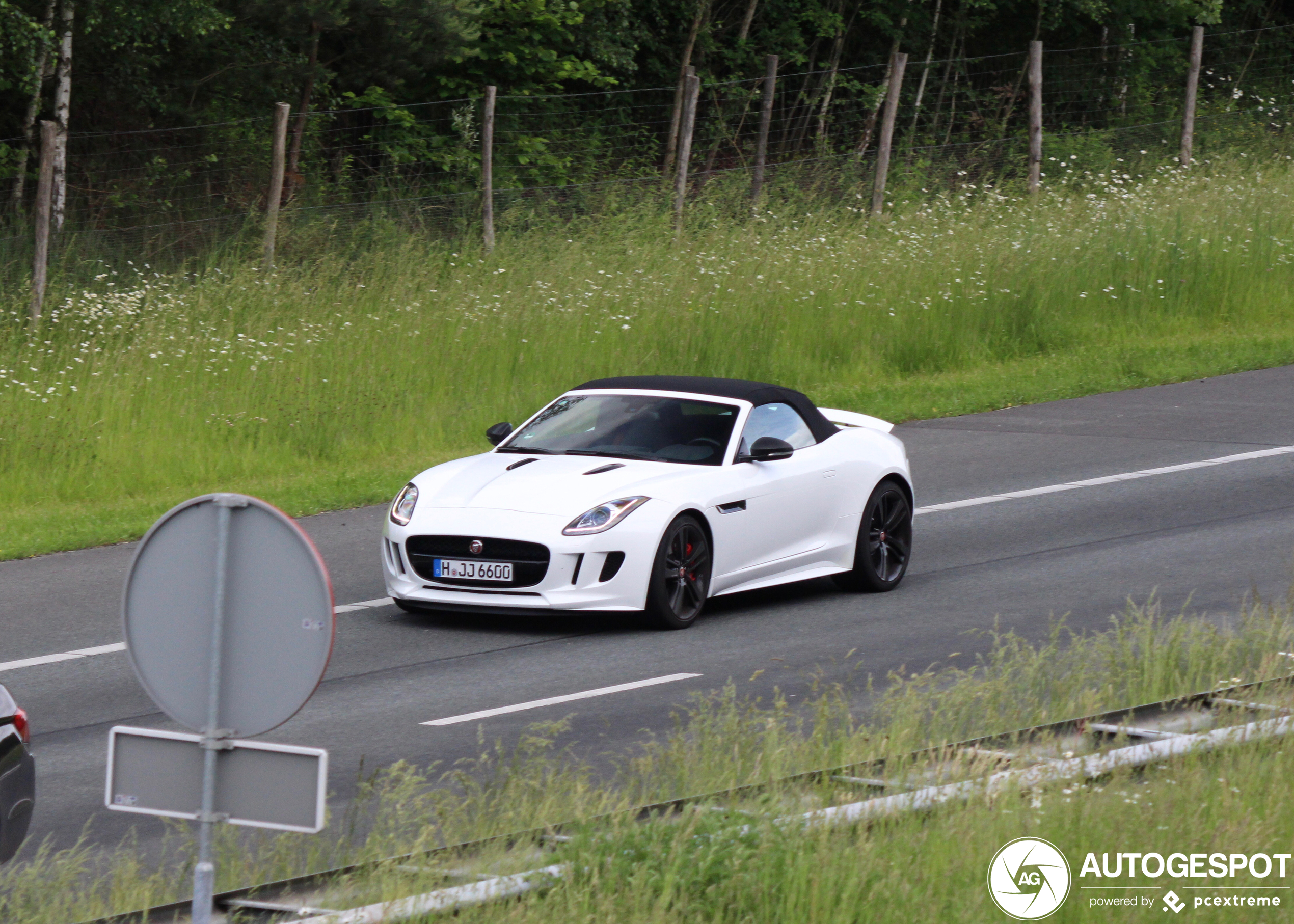 Jaguar F-TYPE S Convertible