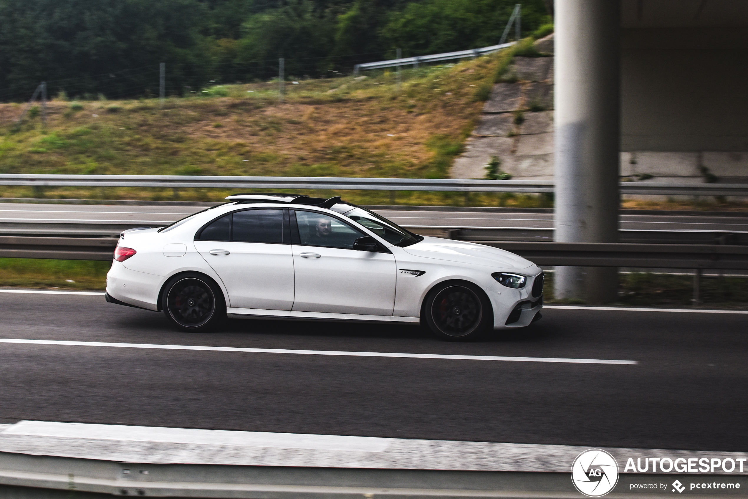 Mercedes-AMG E 63 S W213 2021