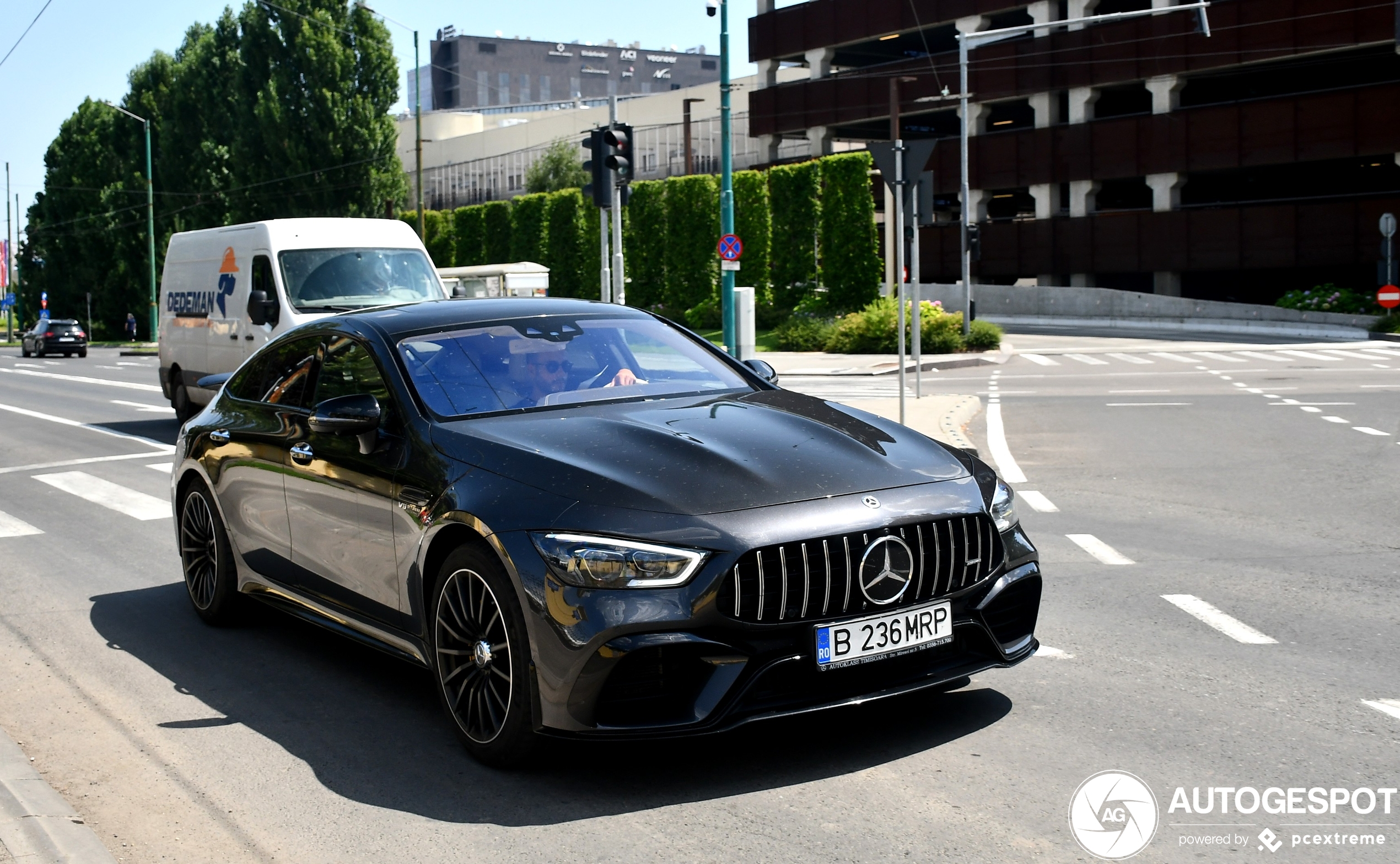 Mercedes-AMG GT 63 X290