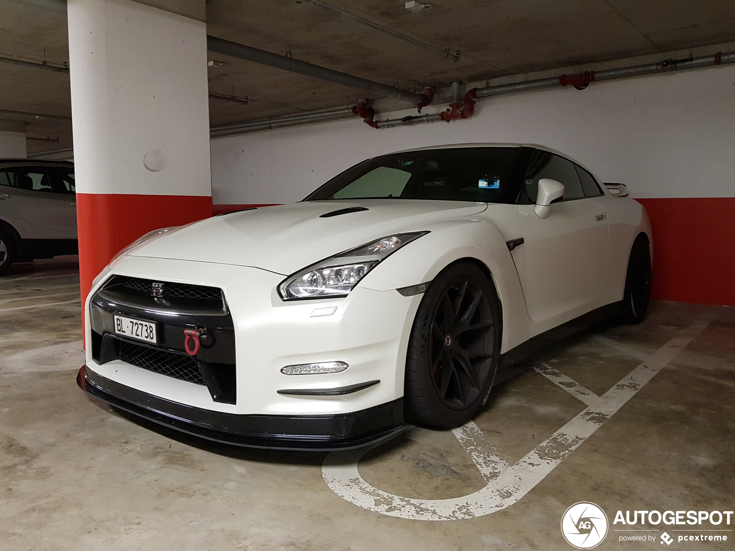 Nissan GT-R 2014