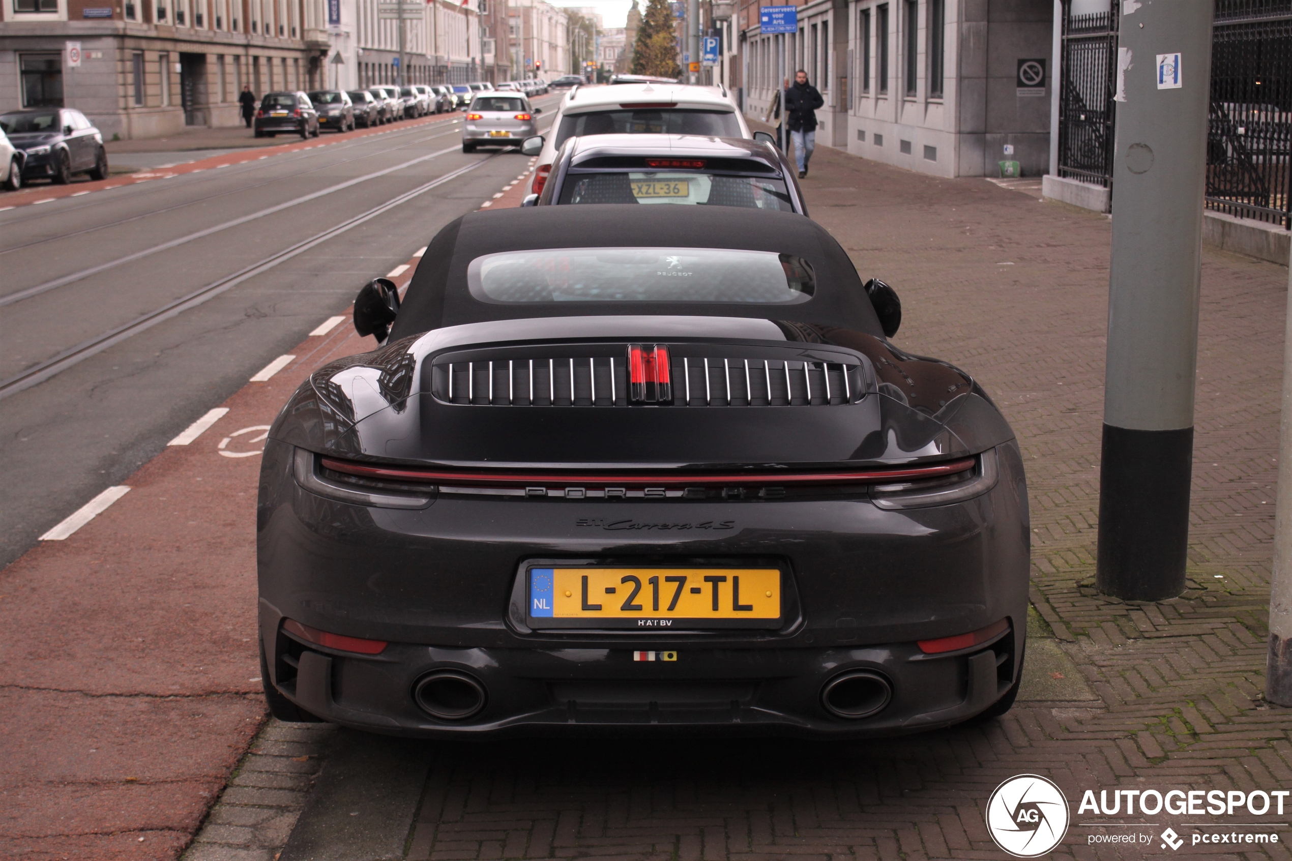 Porsche 992 Carrera 4S Cabriolet