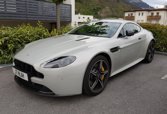 Aston Martin V8 Vantage S