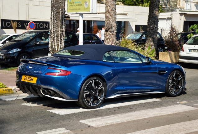 Aston Martin Vanquish S Volante 2017