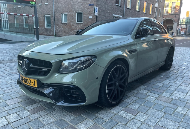 Mercedes-AMG E 63 S W213