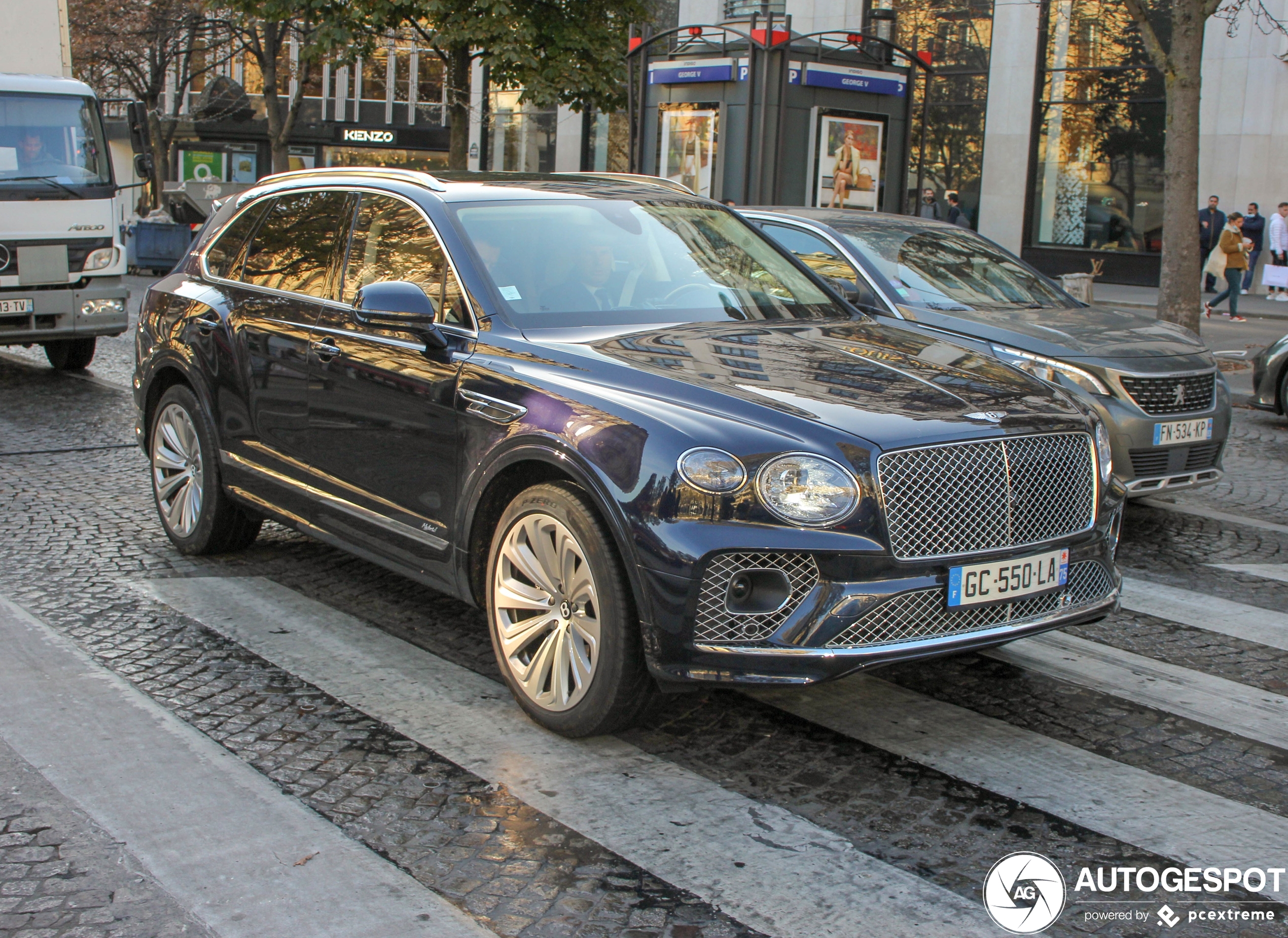 Bentley Bentayga Hybrid 2021 First Edition