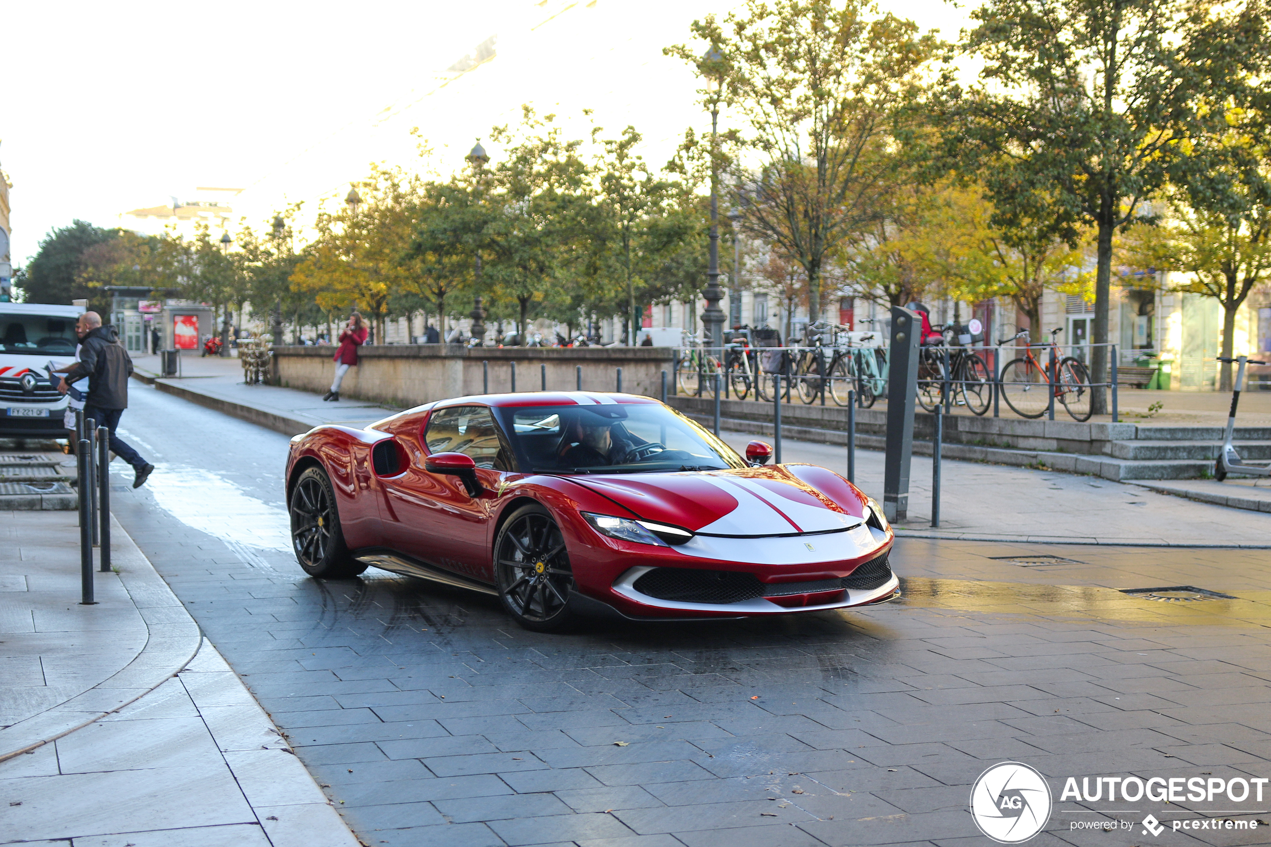 Ferrari 296 GTB valt niet tegen op straat