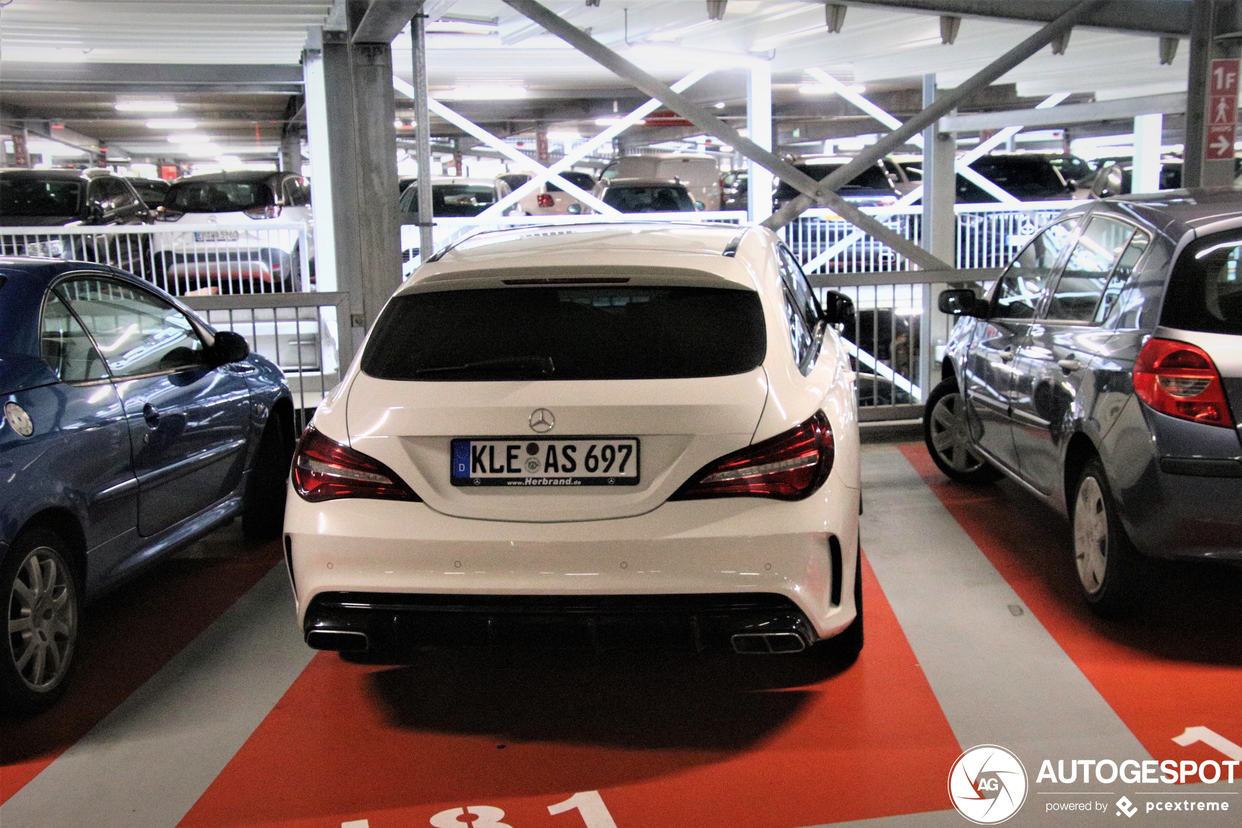 Mercedes-AMG CLA 45 Shooting Brake X117 2017