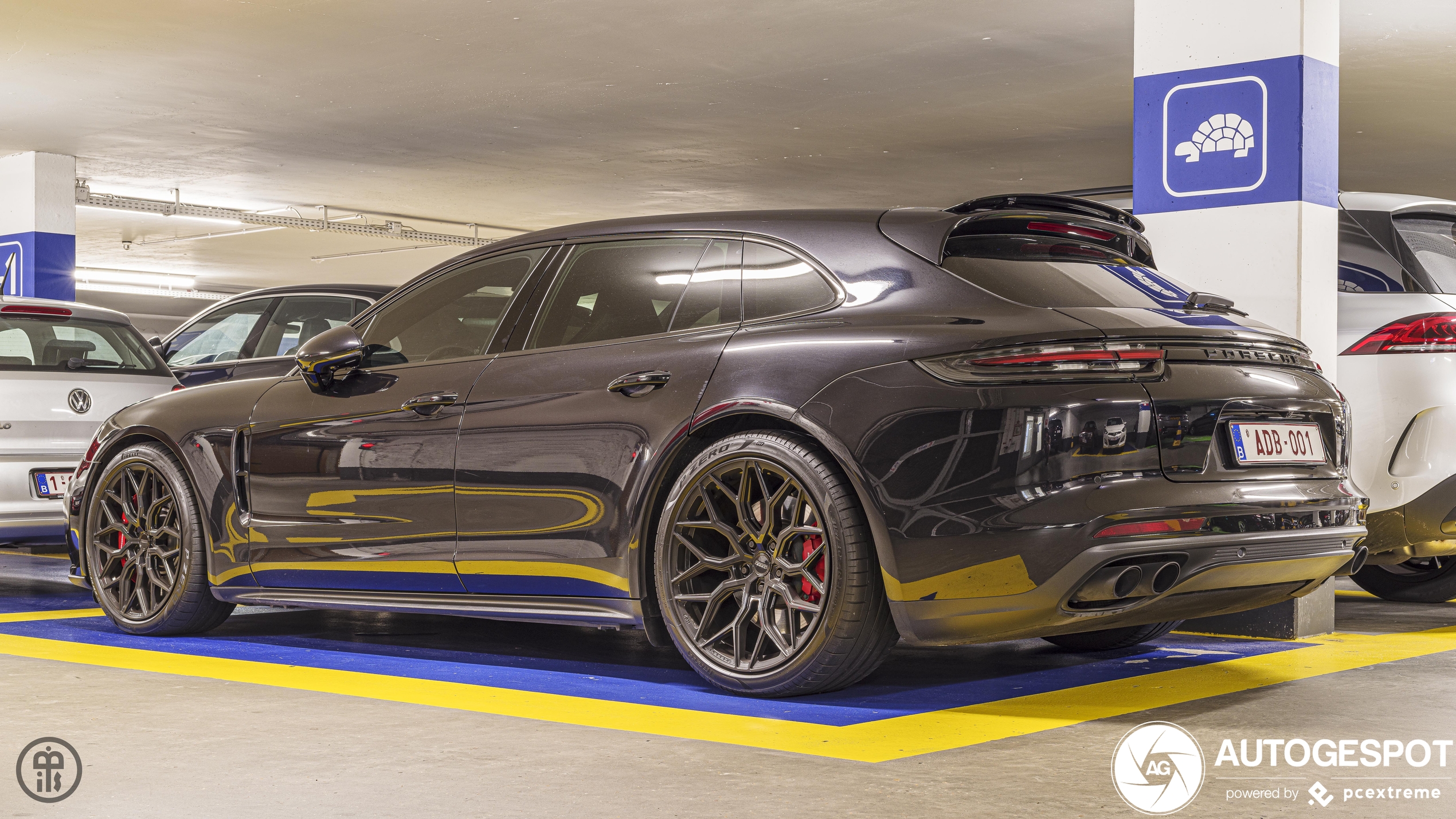 Porsche 971 Panamera Turbo Sport Turismo