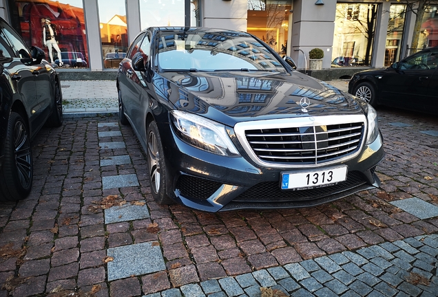 Mercedes-Benz S 63 AMG V222