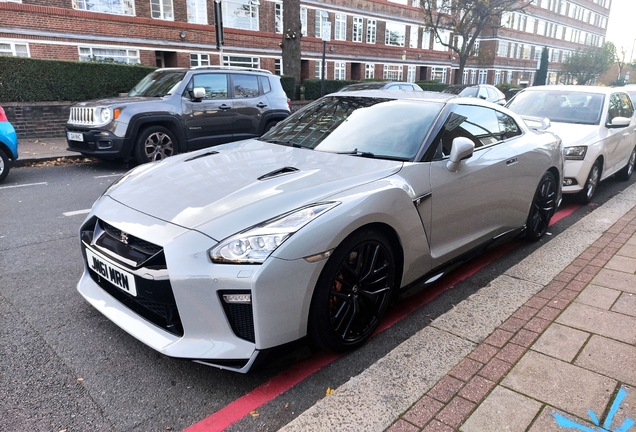 Nissan GT-R 2017