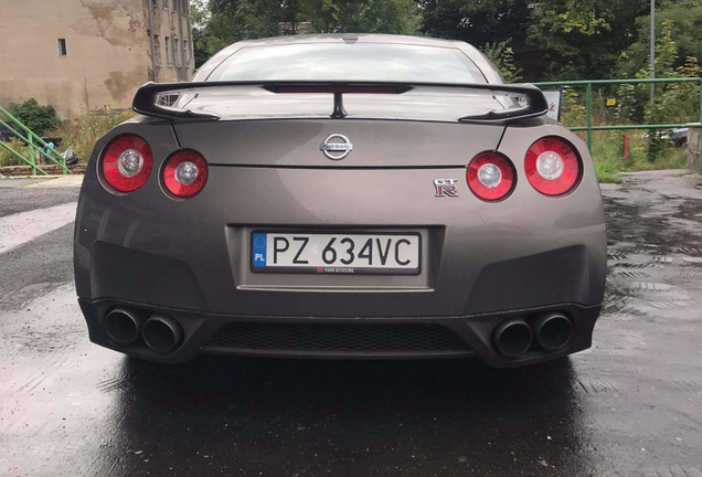 Nissan GT-R