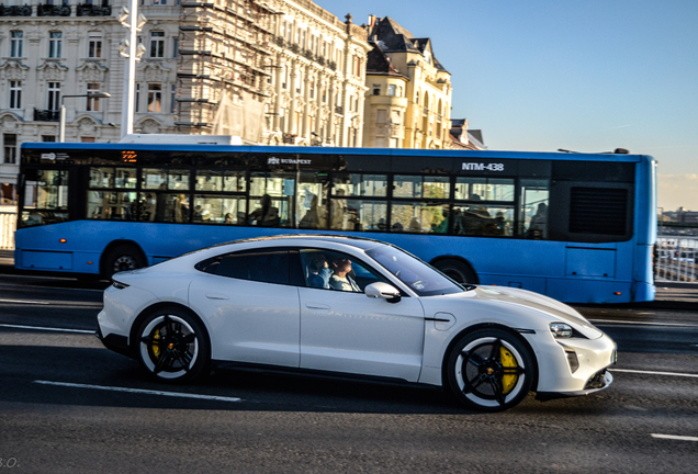 Porsche Taycan Turbo S