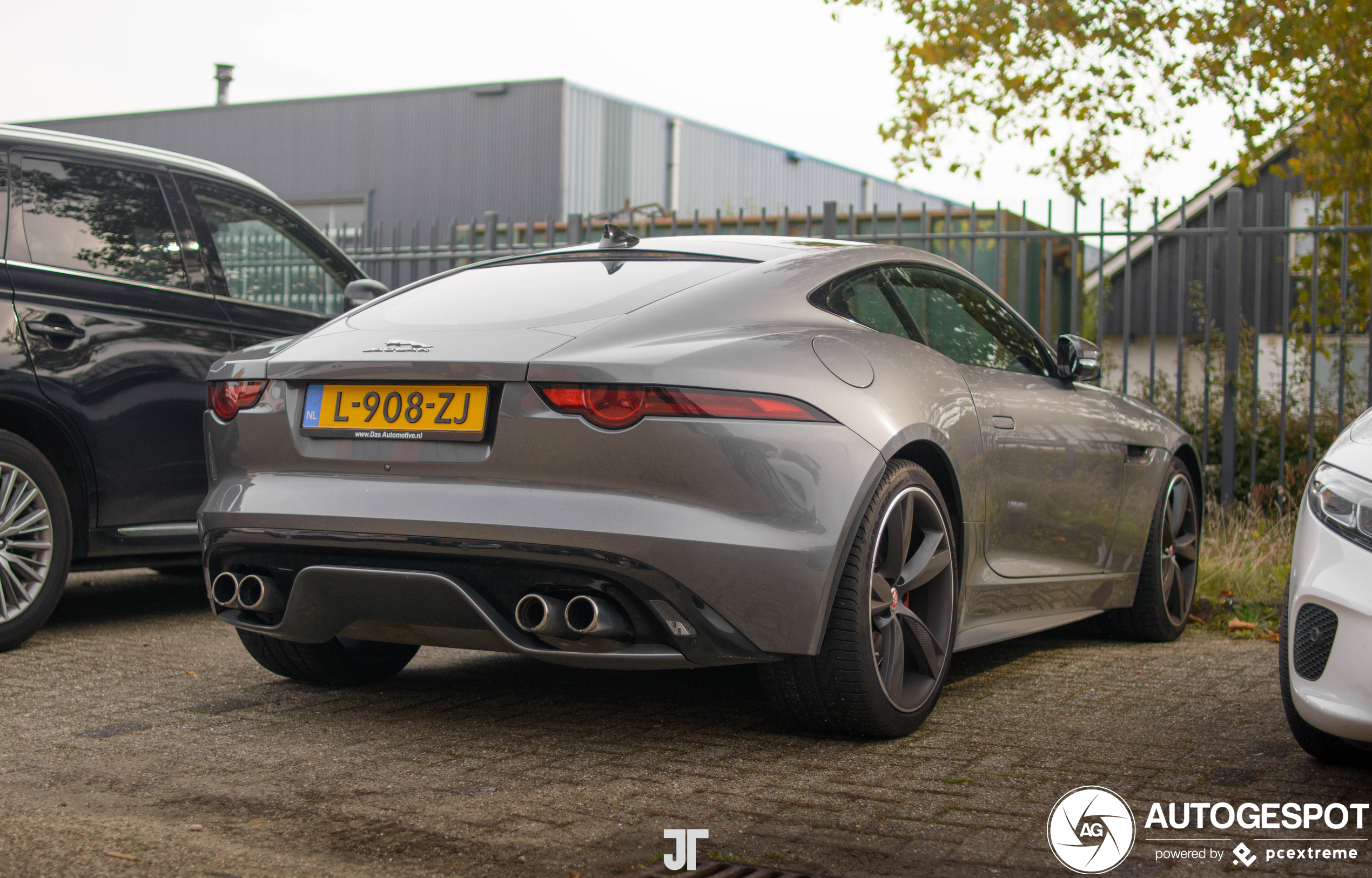 Jaguar F-TYPE R Coupé 2017