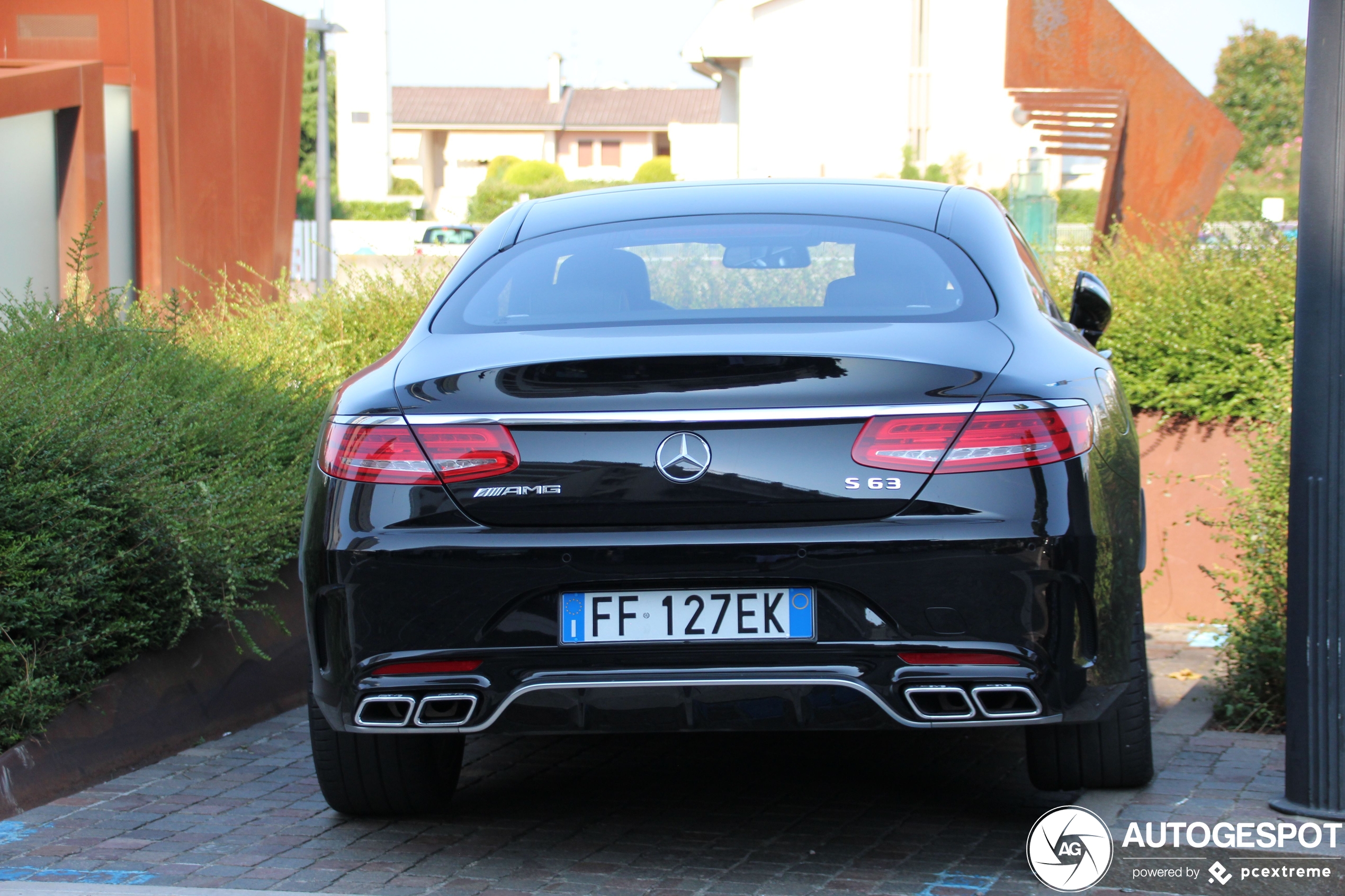 Mercedes-AMG S 63 Coupé C217