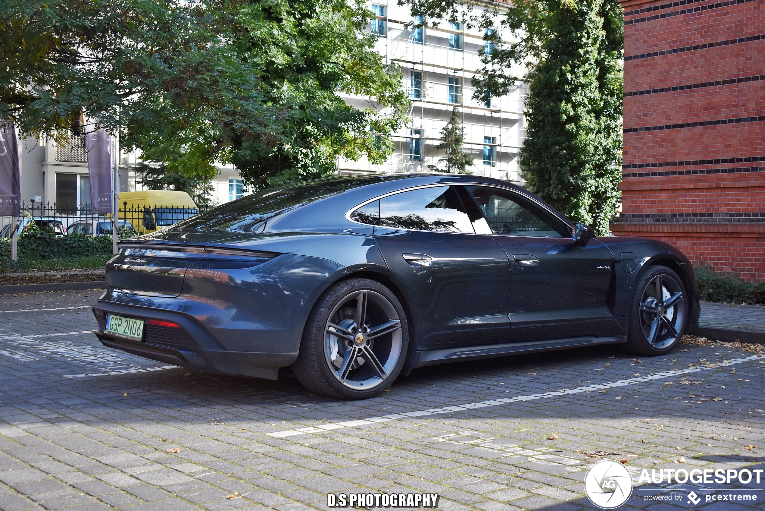 Porsche Taycan Turbo