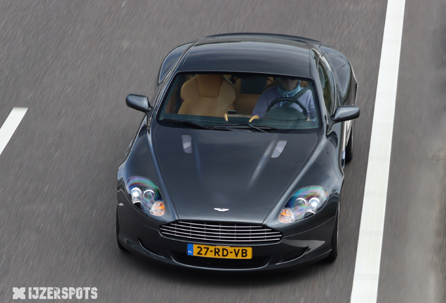 Aston Martin DB9