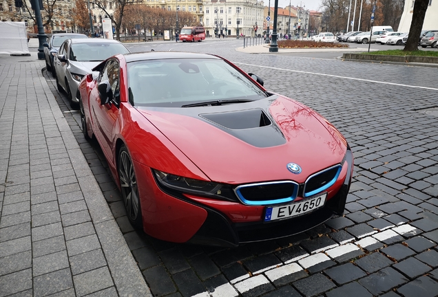 BMW i8 Protonic Red Edition