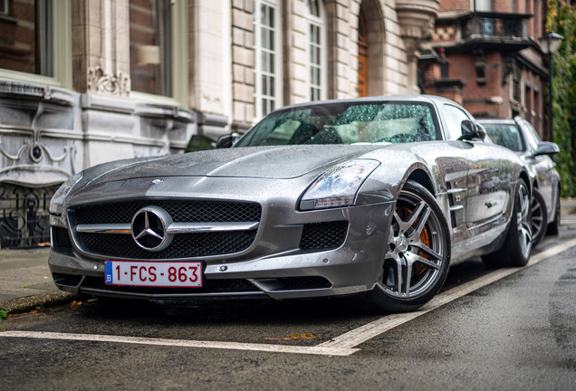 Mercedes-Benz SLS AMG