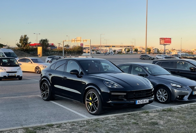 Porsche Cayenne Coupé Turbo S E-Hybrid