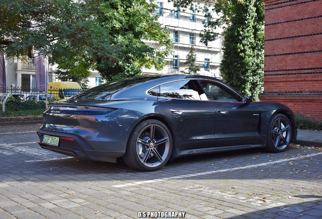 Porsche Taycan Turbo