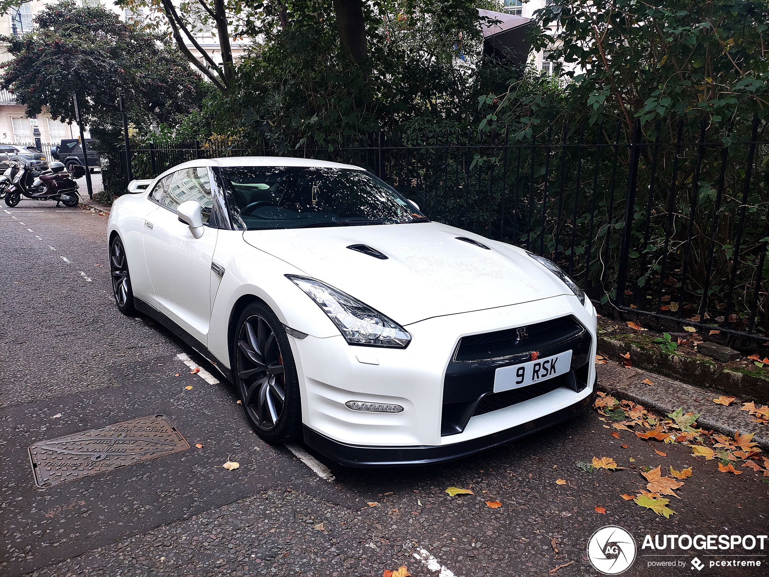 Nissan GT-R 2011