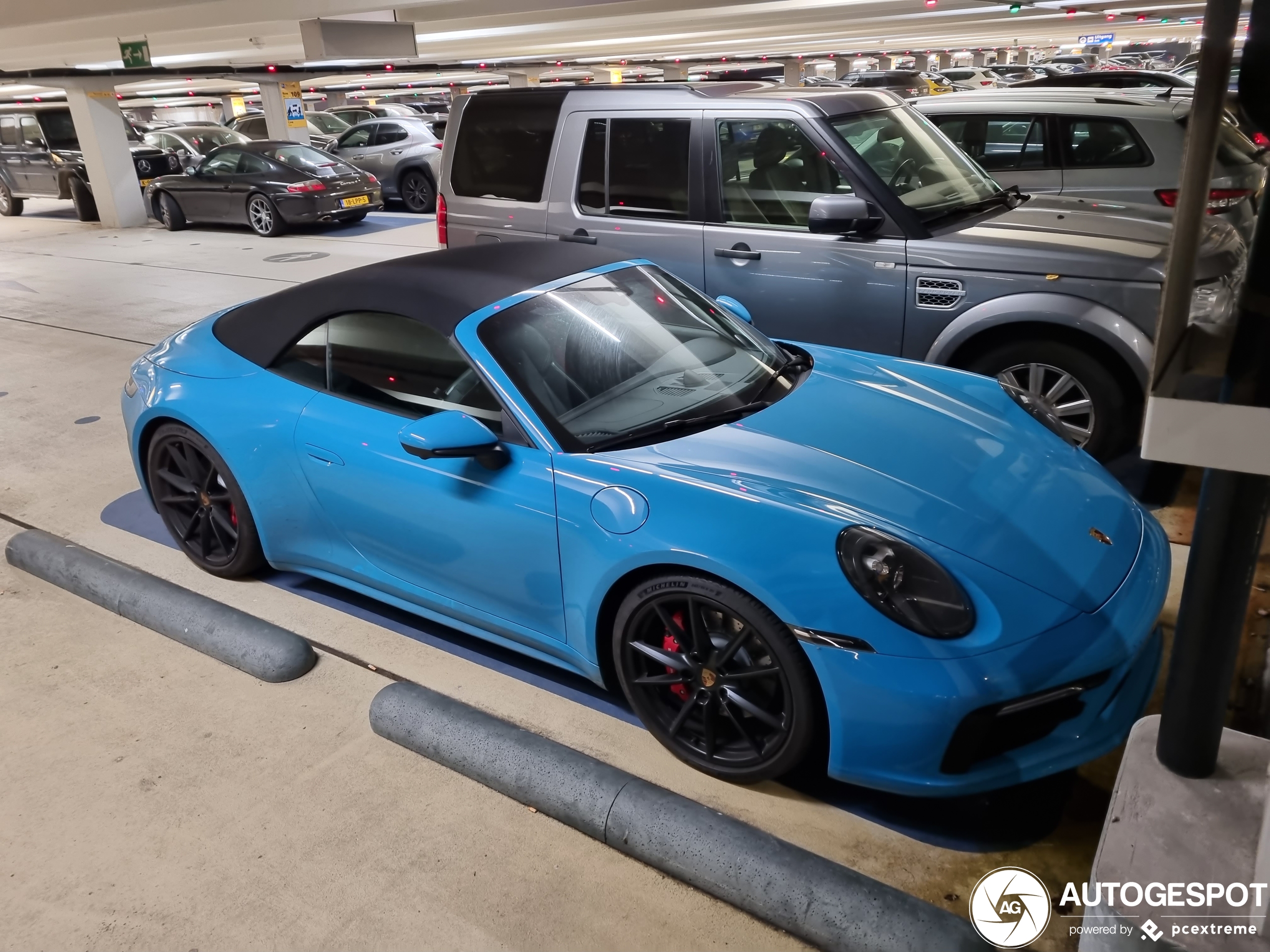 Porsche 992 Carrera 4S Cabriolet