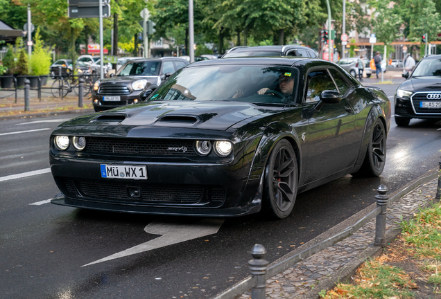 Dodge Challenger SRT Hellcat Widebody