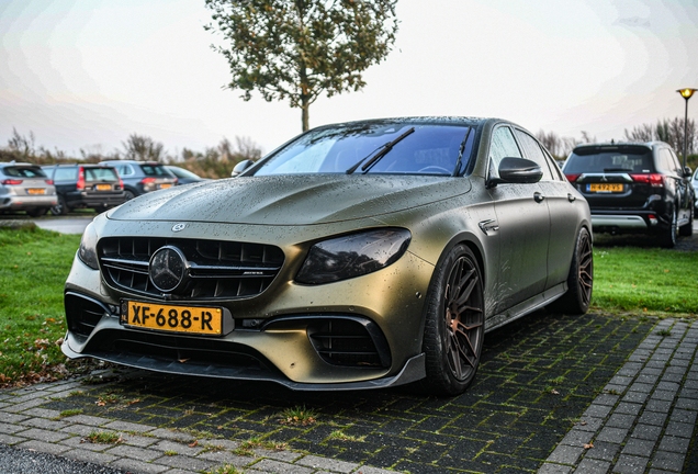 Mercedes-AMG E 63 S W213