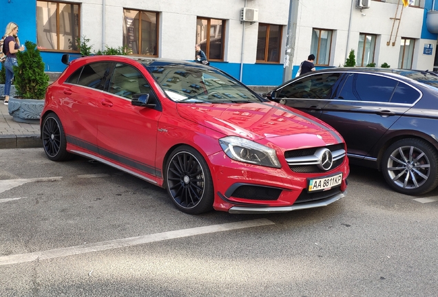 Mercedes-Benz A 45 AMG Edition 1