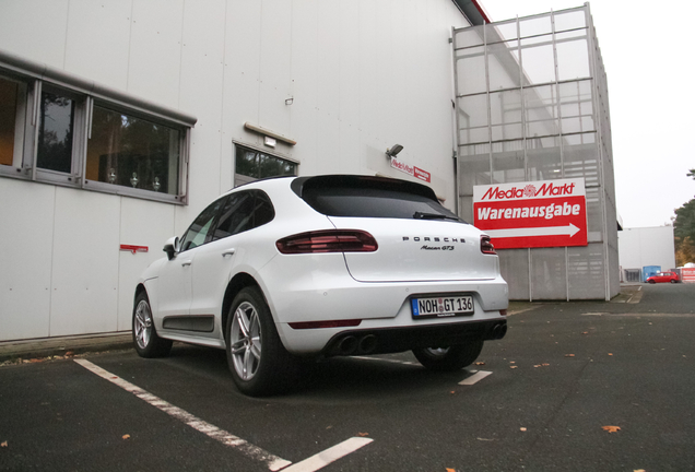 Porsche 95B Macan GTS