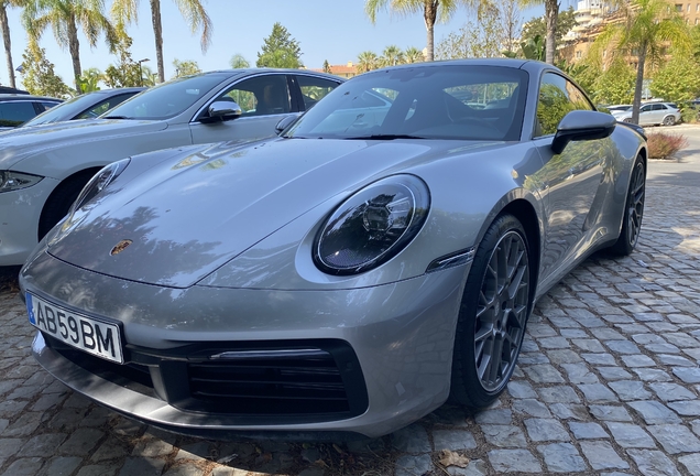 Porsche 992 Carrera 4S