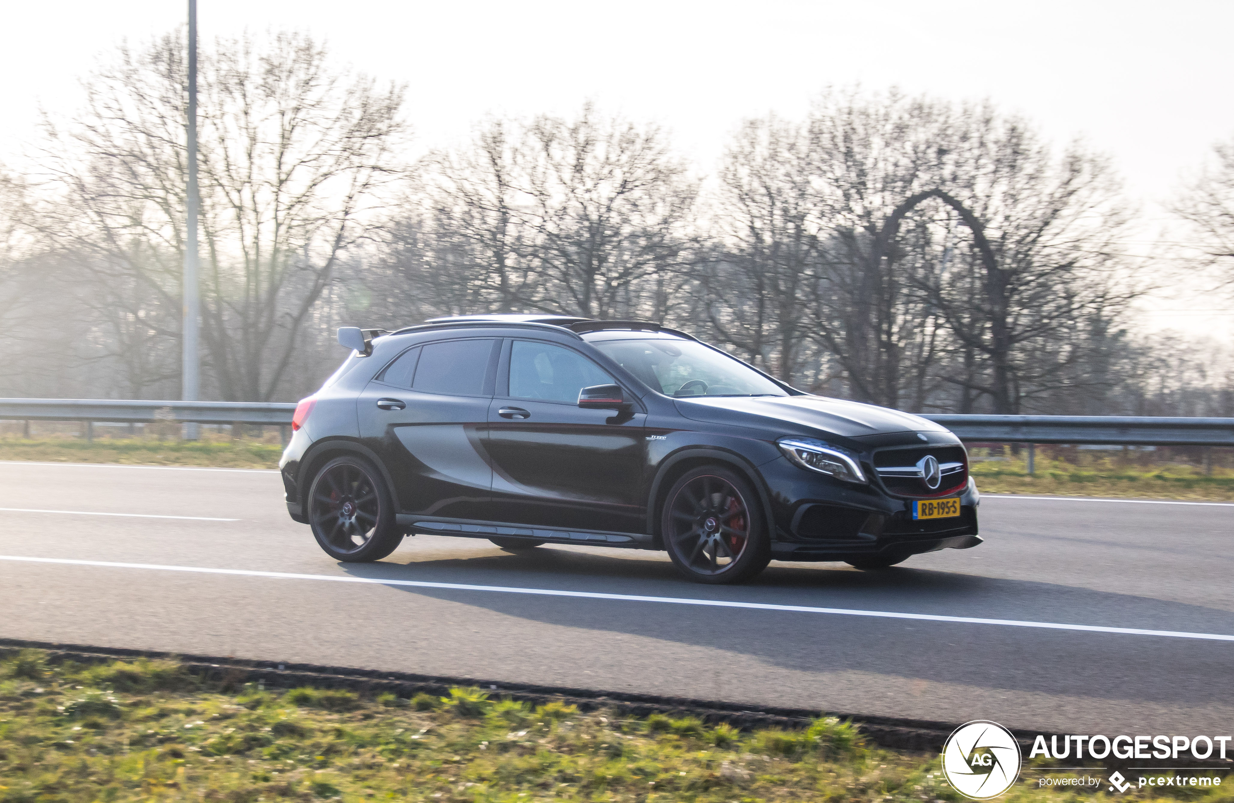 Mercedes-Benz GLA 45 AMG Edition 1