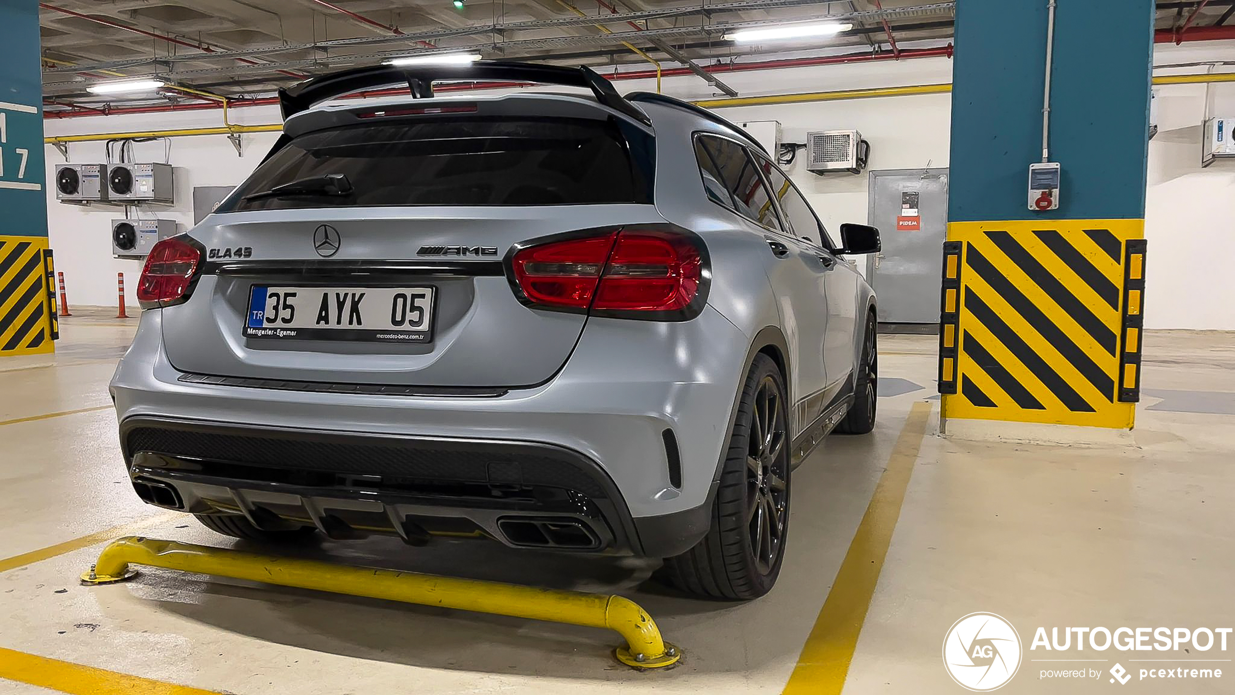 Mercedes-Benz GLA 45 AMG X156