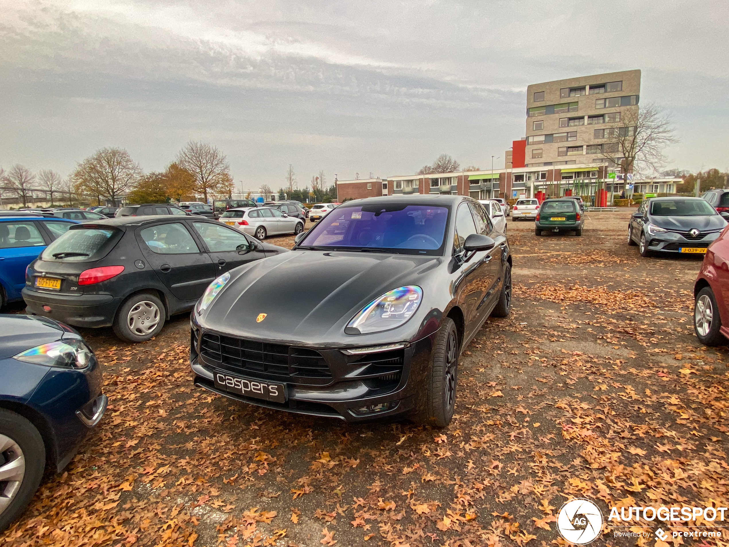 Porsche 95B Macan GTS