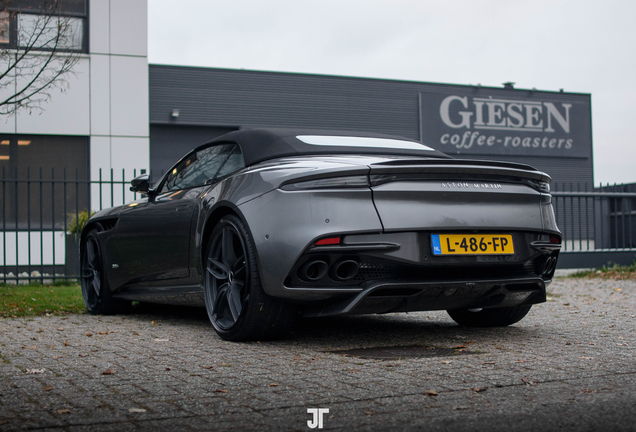 Aston Martin DBS Superleggera Volante