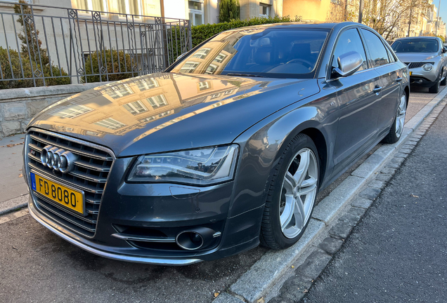 Audi S8 D4