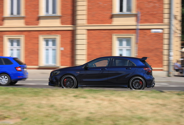 Mercedes-AMG A 45 W176 2015