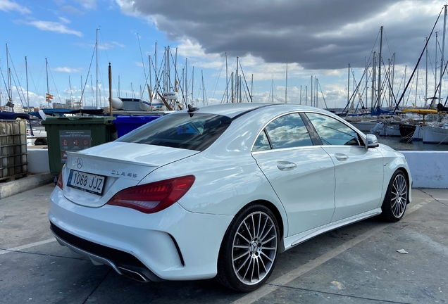 Mercedes-AMG CLA 45 C117