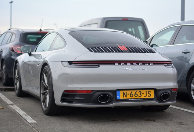 Porsche 992 Carrera 4S