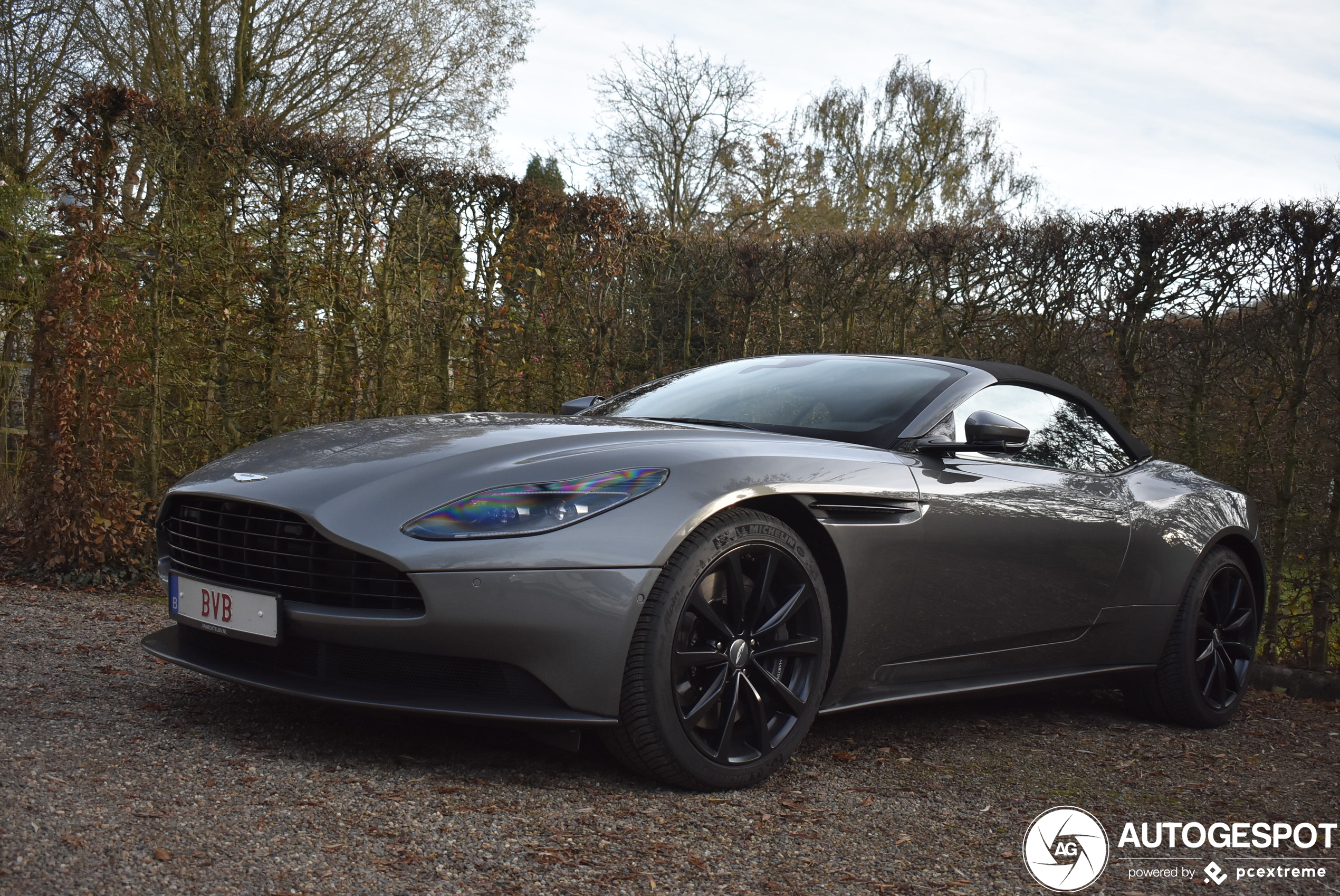 Aston Martin DB11 V8 Volante