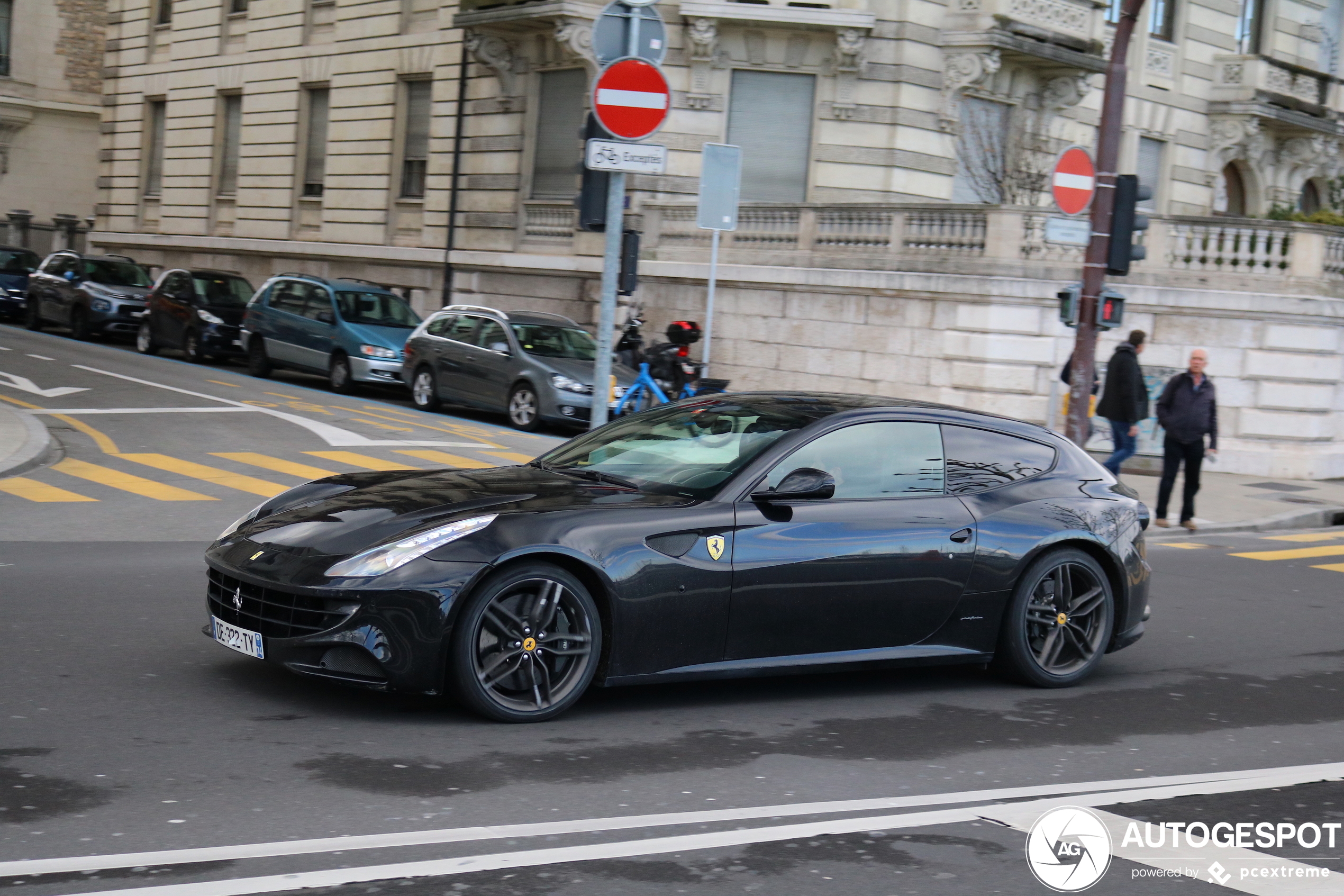 Ferrari FF