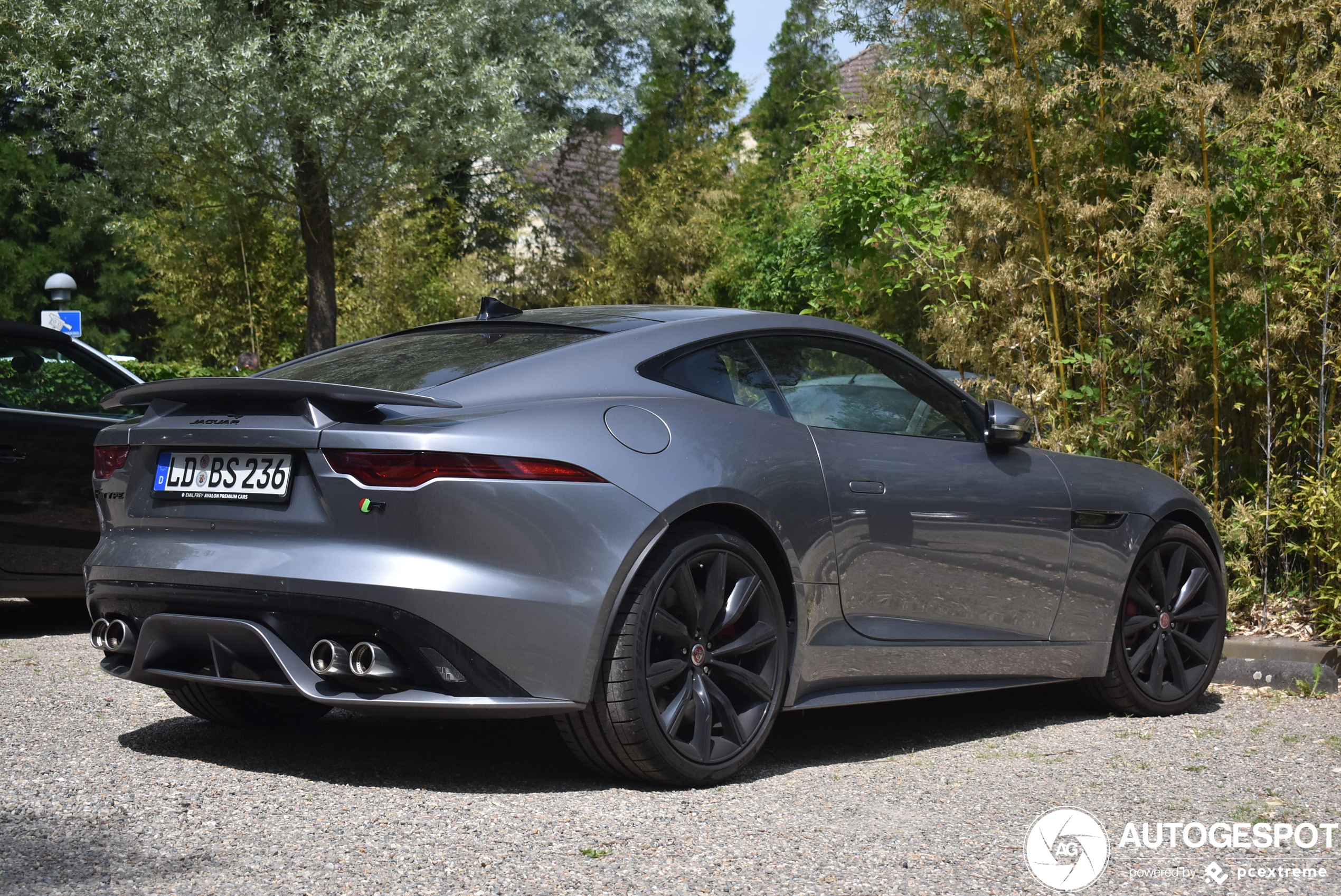 Jaguar F-TYPE R Coupé 2020