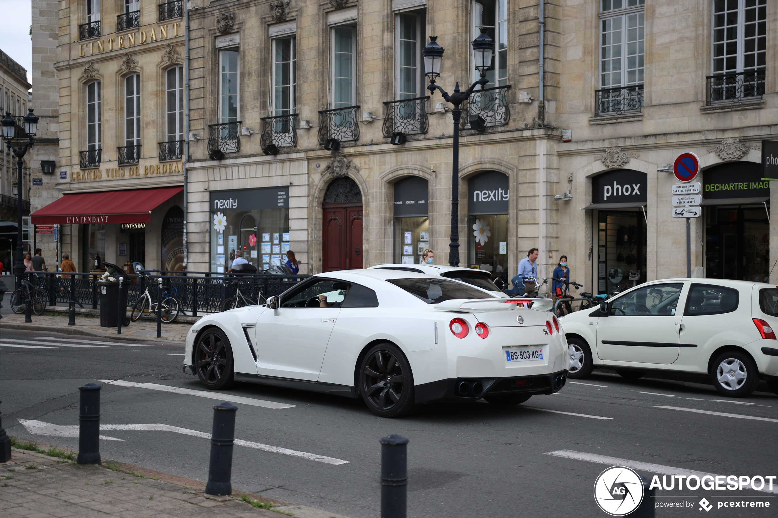 Nissan GT-R